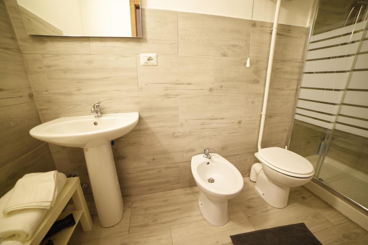 Tifeo Bed & Breakfast คาตาเนีย ภายนอก รูปภาพ
