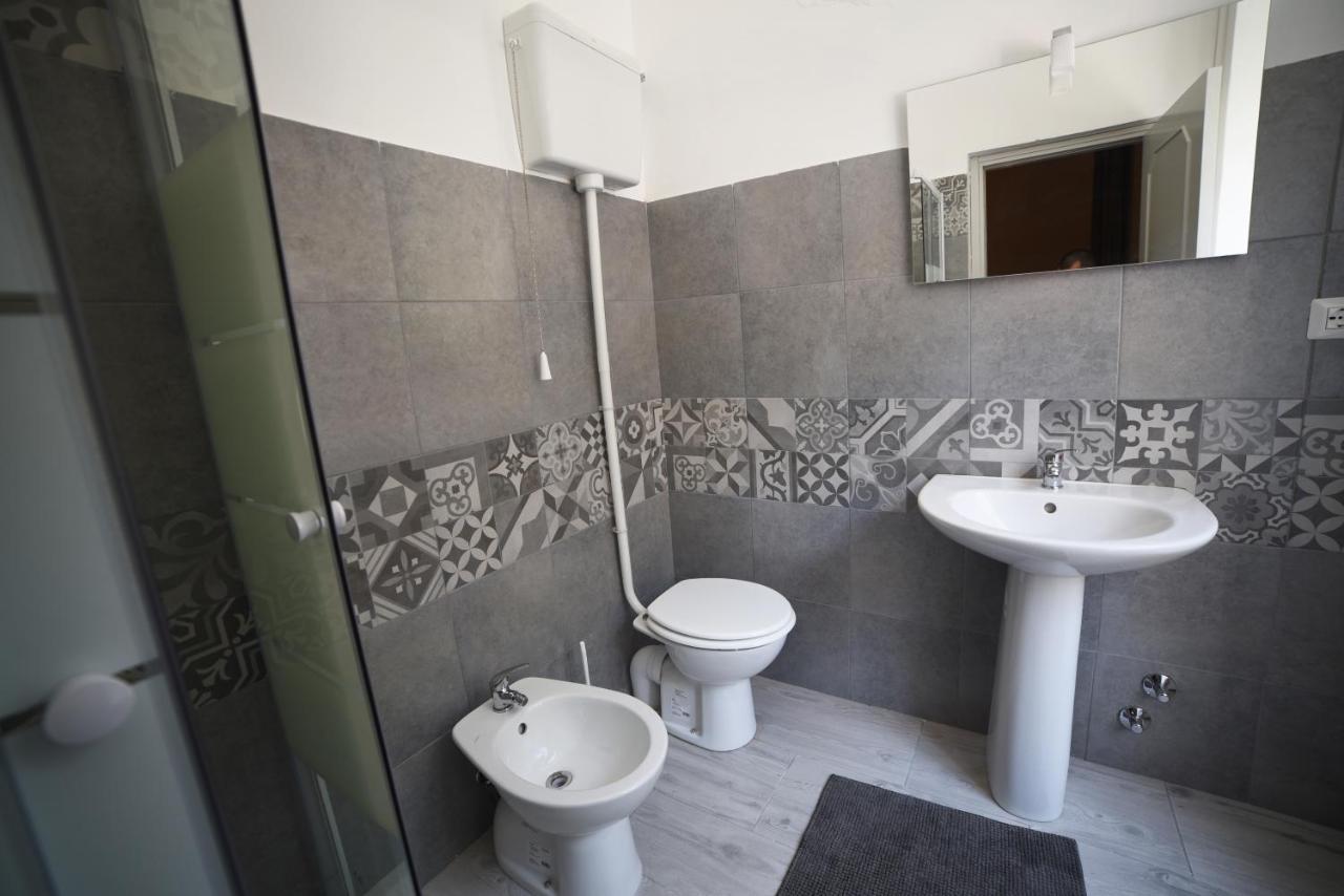 Tifeo Bed & Breakfast คาตาเนีย ภายนอก รูปภาพ